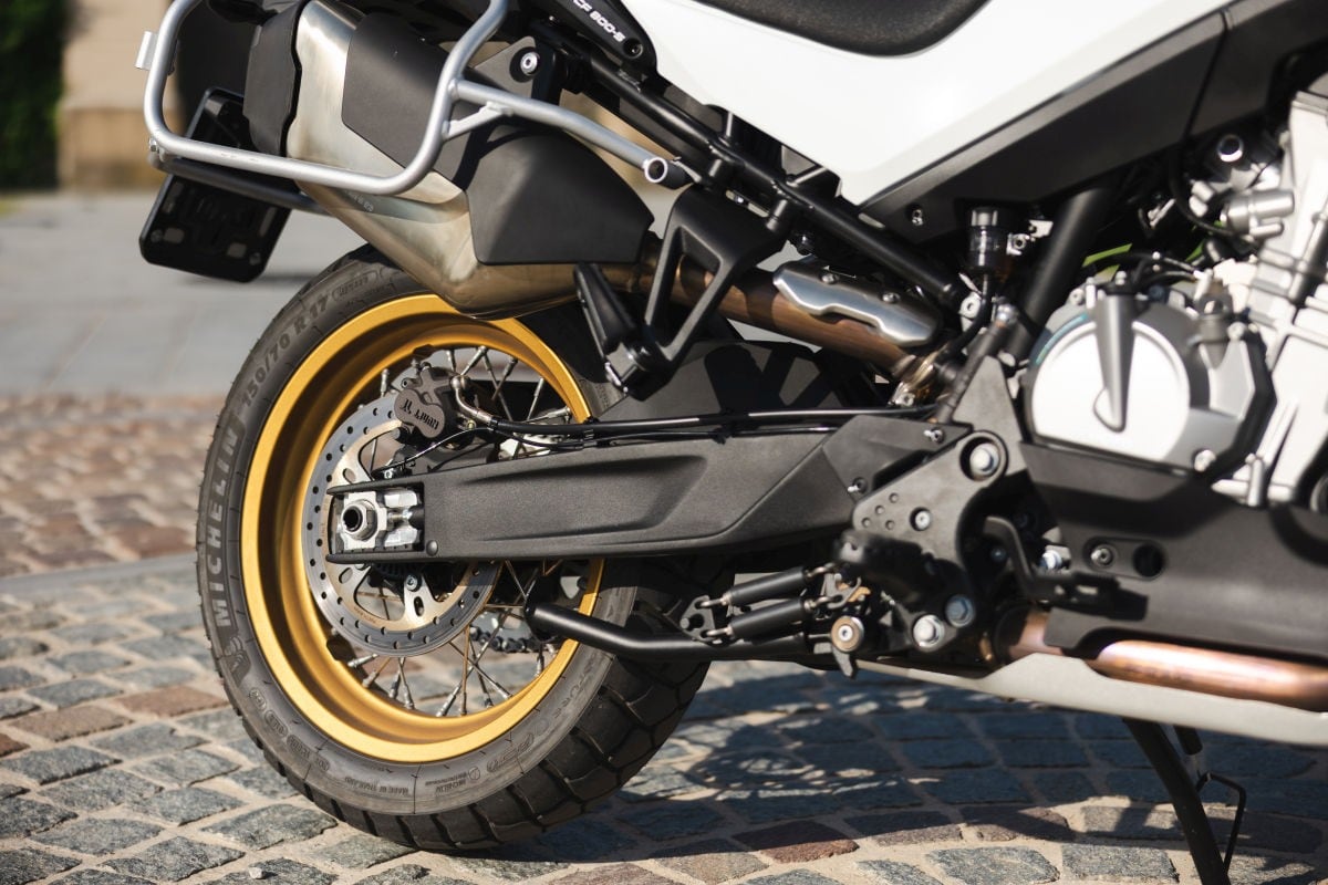 DueruoteTG #200 - CFMoto 800MT Explore: perché sì (e perché no)